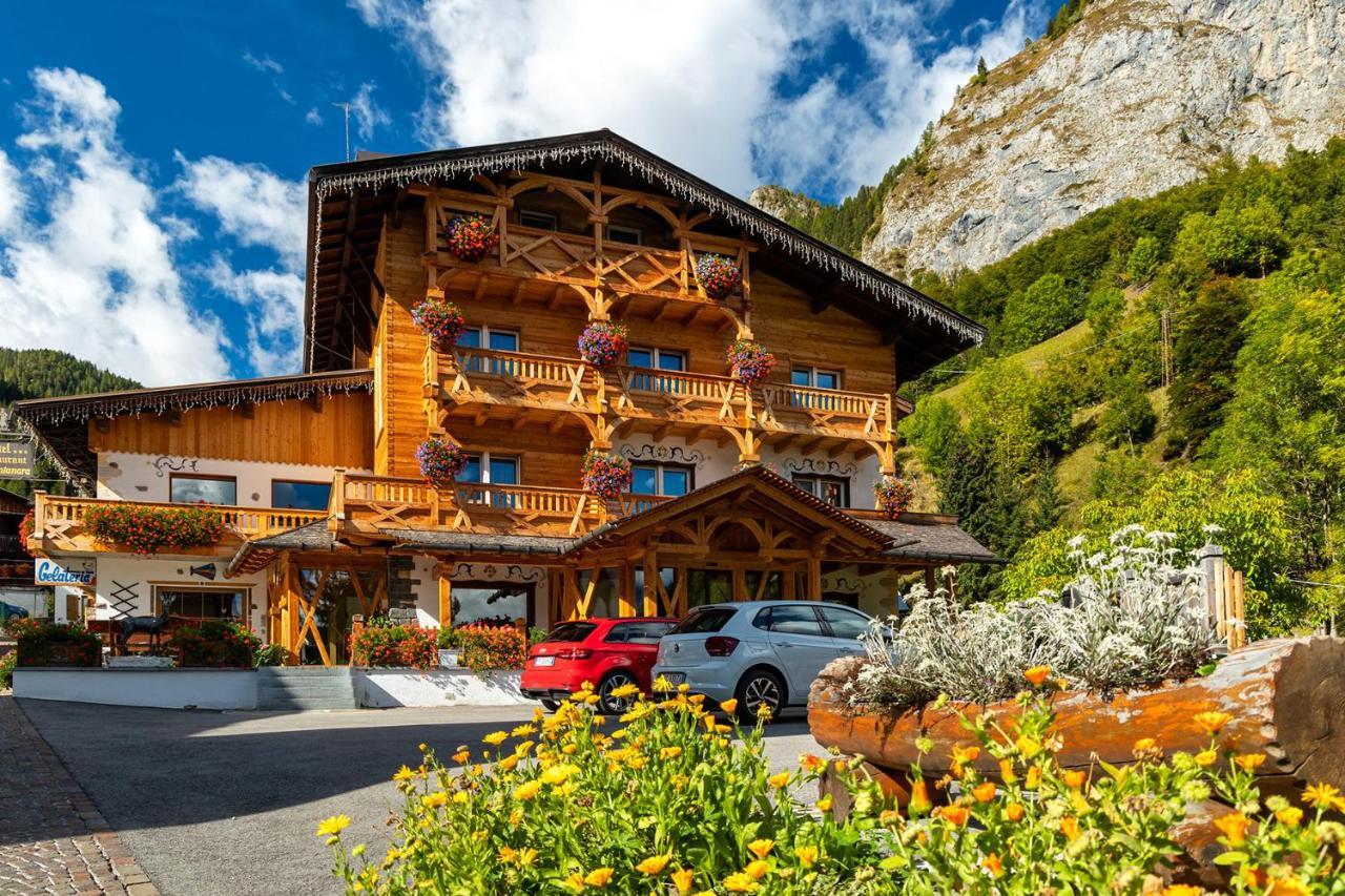Alpenhotel La Montanara Rocca Pietore Eksteriør billede